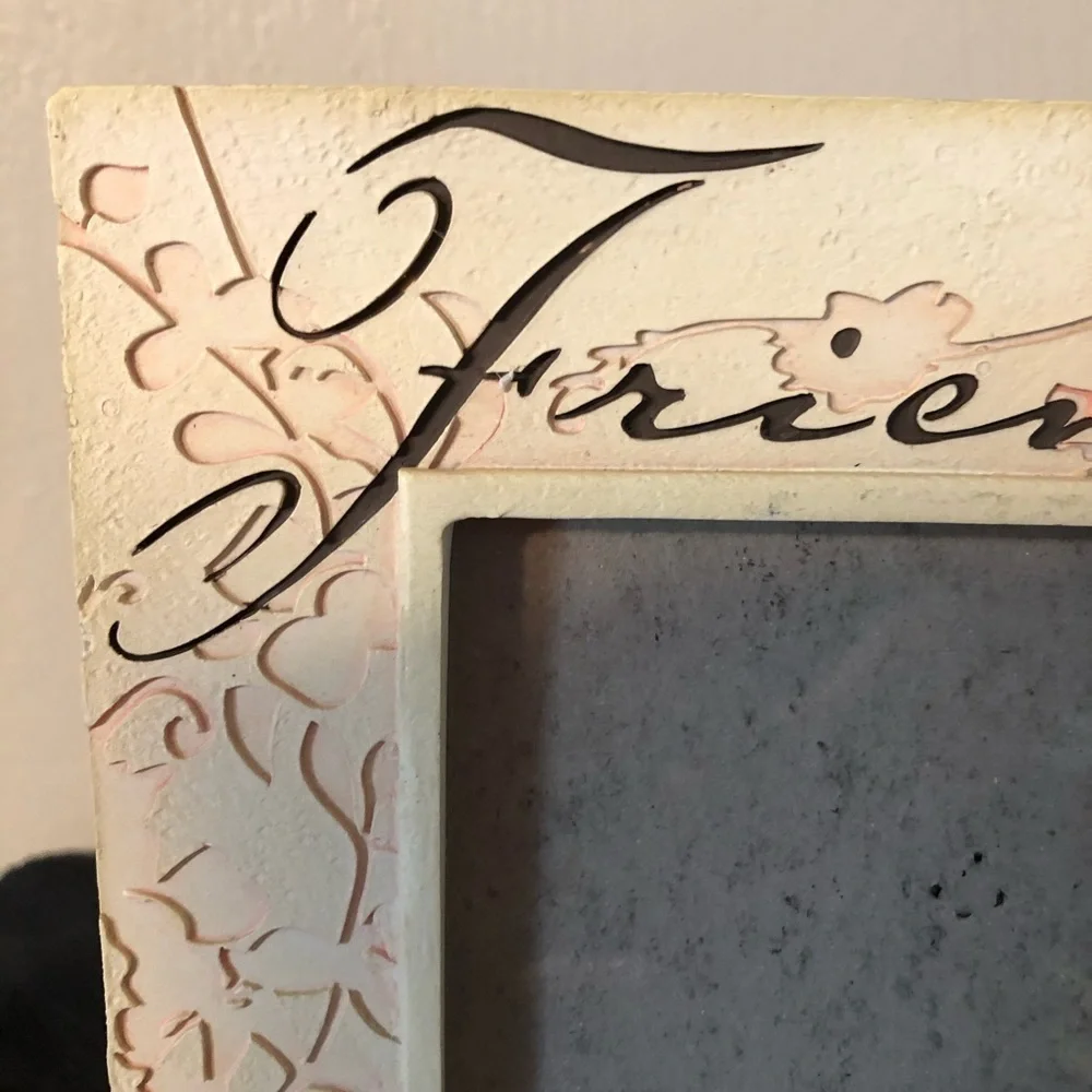 Friends Frame, table or wall, holds 6” x 4” pic
